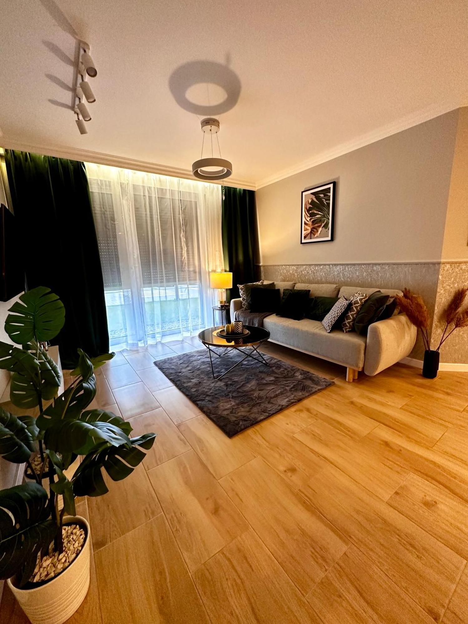 Apartamenty Kielce- Green Forest Apartament, Faktura, Parking, Centrum ภายนอก รูปภาพ